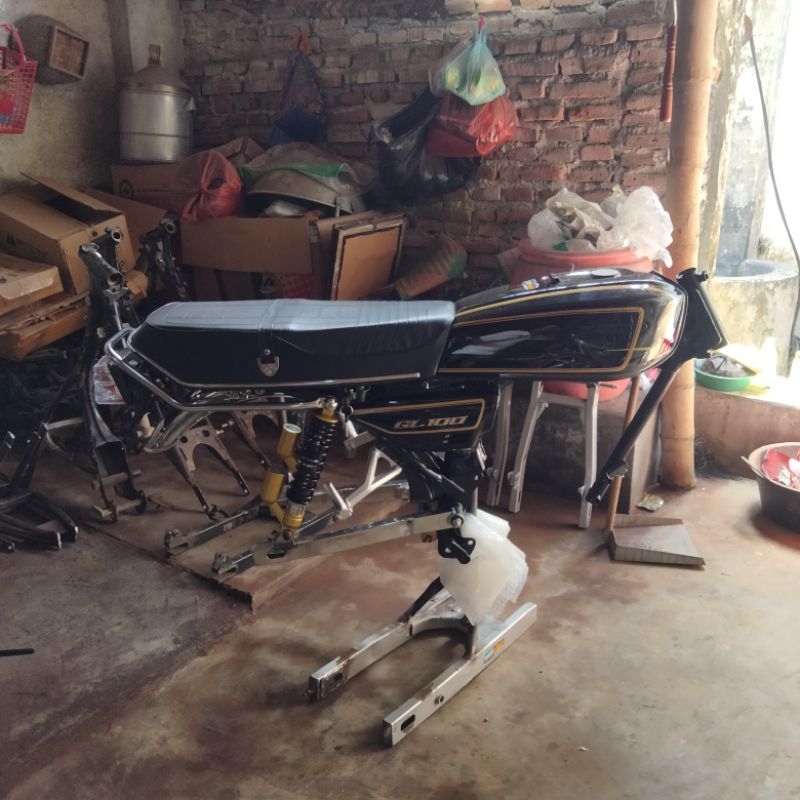BODY FRAME SET GL100 TATANAN SRIT
