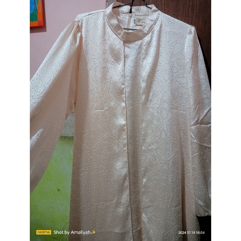 Gamis bordir silk. LD 110 PB 140 Warna Cream #Gamis elegan #gamis cantik.
