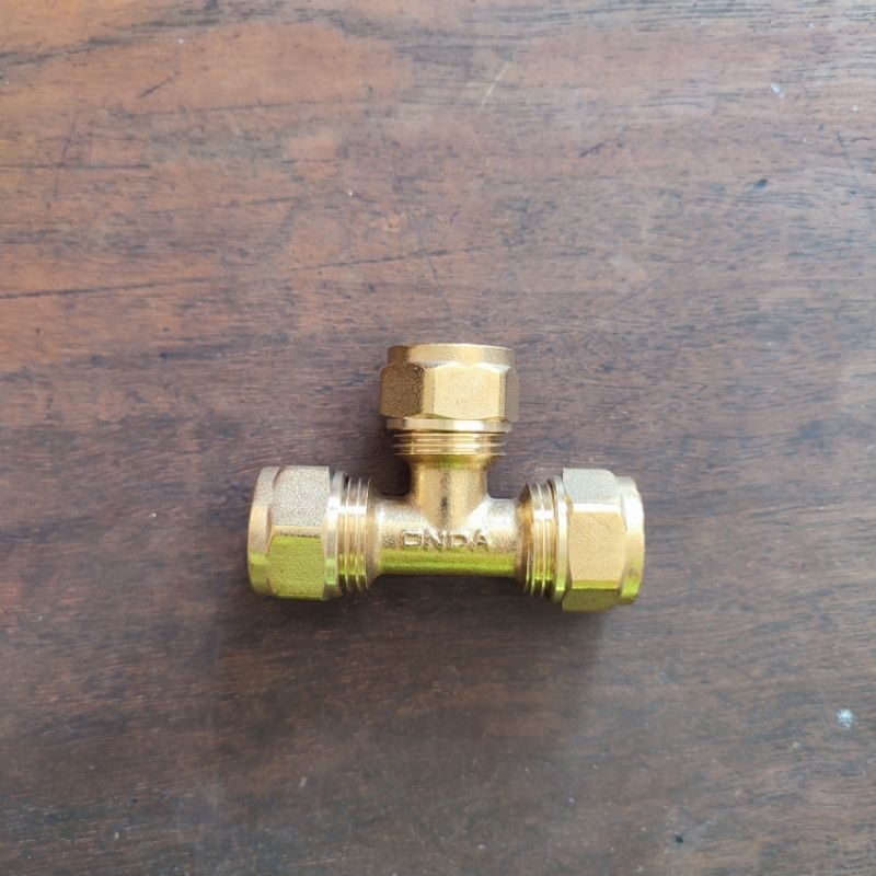 Sambungan pipa air panas TEE 1/2 inch Onda Kuningan T PEX