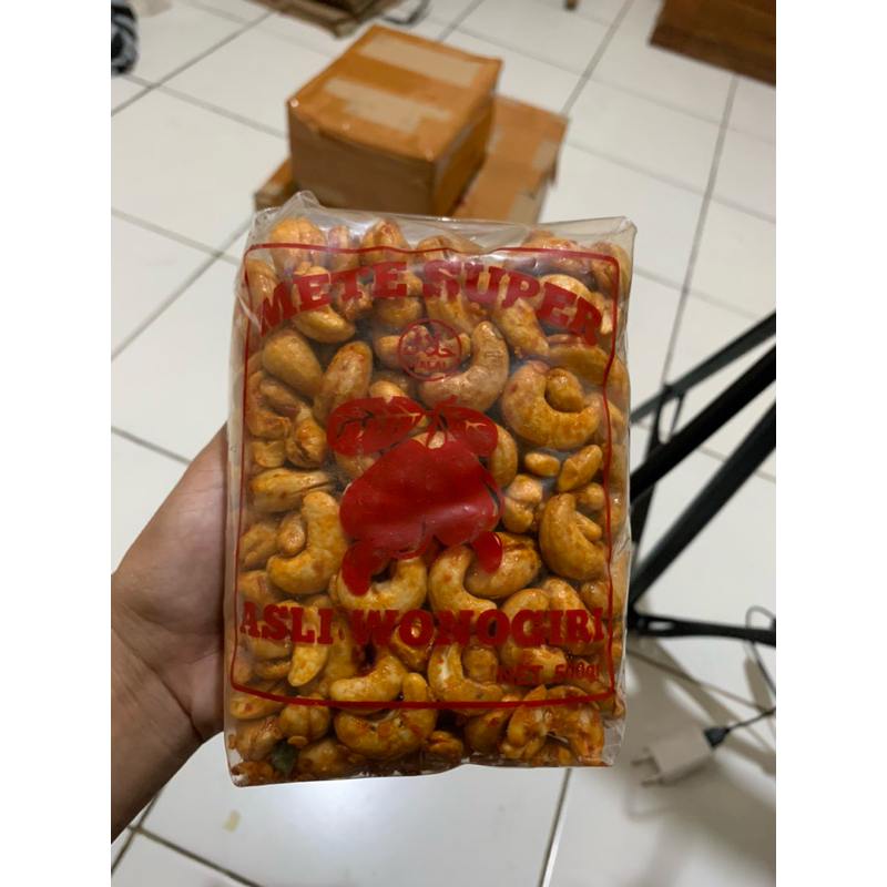 

KACANG METE ASLI WONOGIRI PEDAS MANIS WIJEN COKLAT