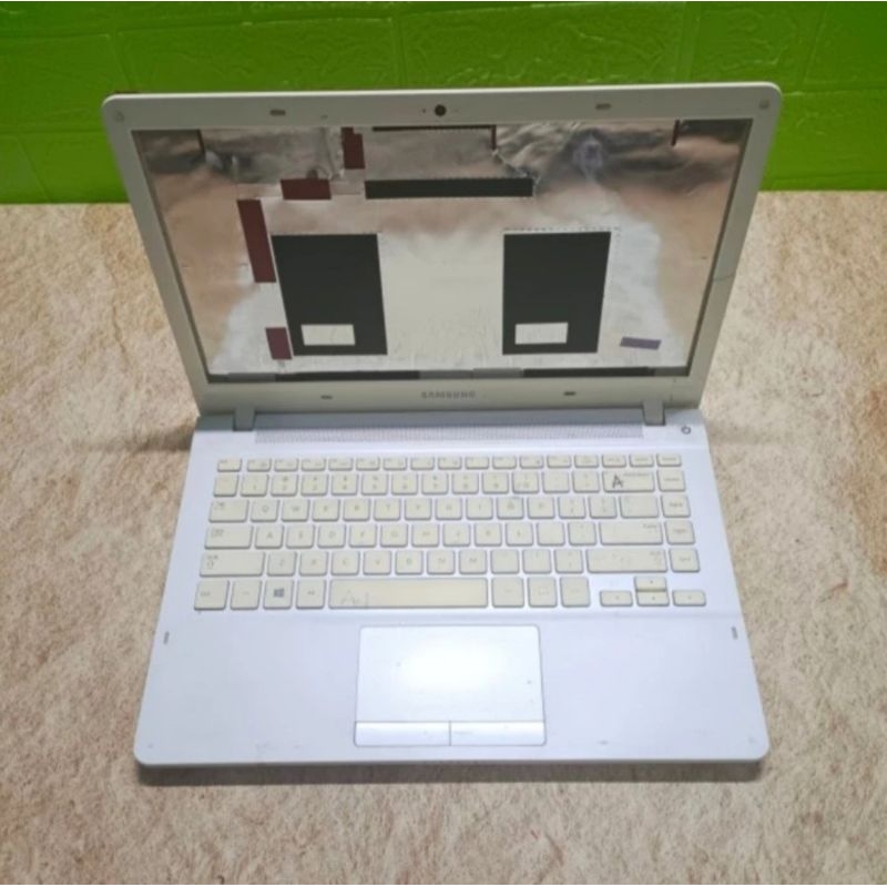 Kesing Case Cassing Casing Laptop Samsung 370R NP370R4V