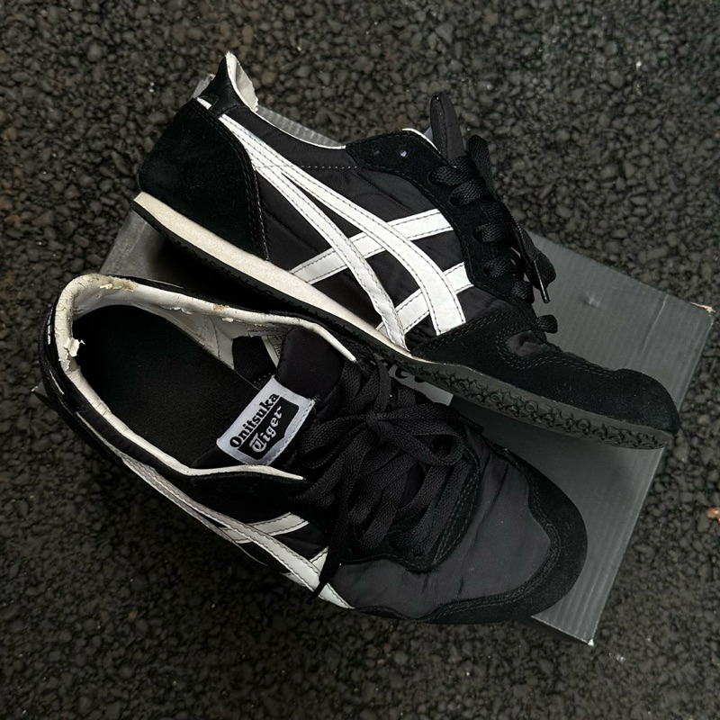 ONITSUKA TIGER SERRANO