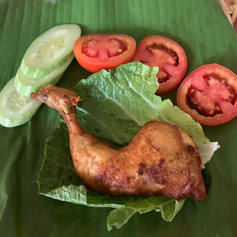 

Ayam Goreng Dadakan Siap Makan