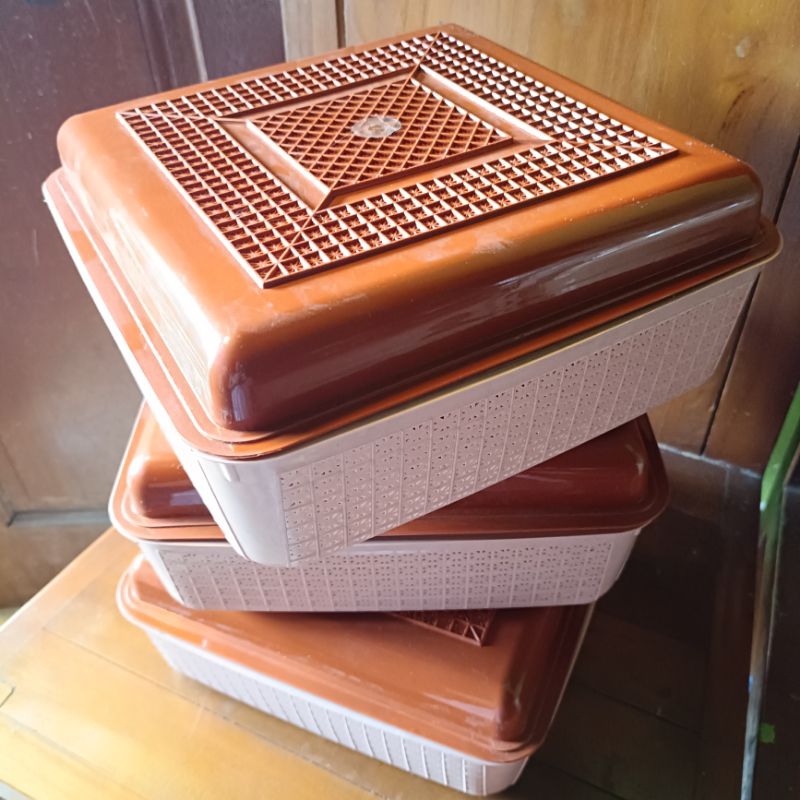 Besek plastik wadah serbaguna untuk tasyakuran tempat makanan kue hantaran isi 3 pcs