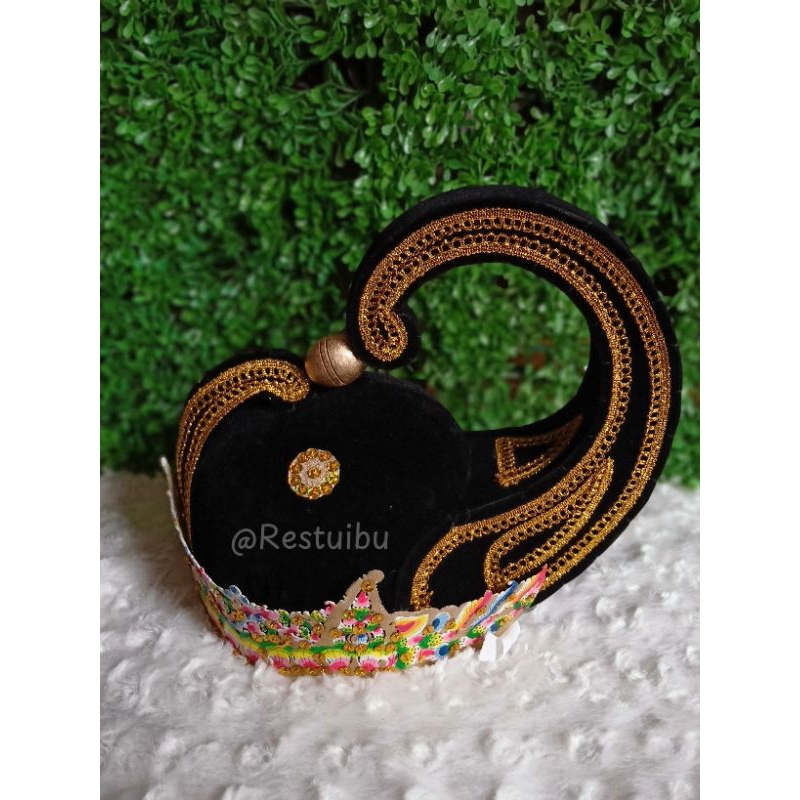 Irah-Irahan Arjuna dan Puntodewo/irahantari/aksesoristari