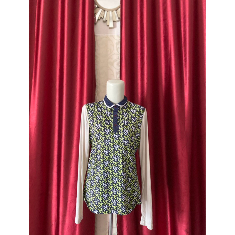 Prelove baju olahraga cantik