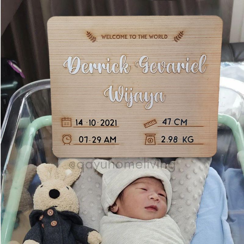 Papan Kelahiran Bayi Custom Nama |Hospitality Board Derrick