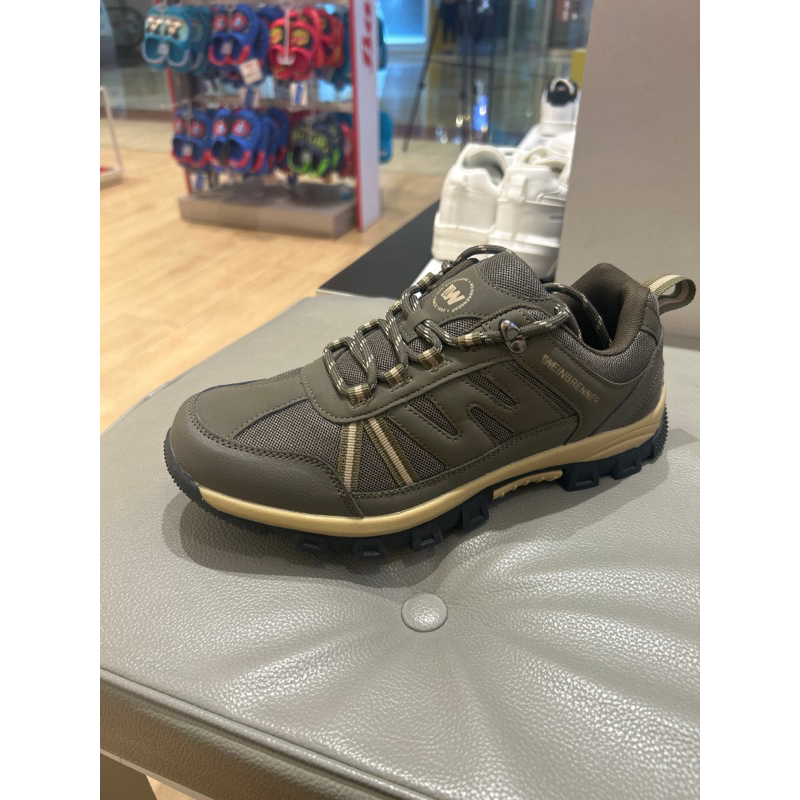 Weinbrenner sepatu pria  outdoor/Sepatu Hiking pria original Bata
