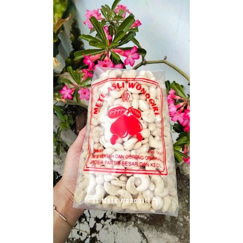 

KACANG METE MENTAH (1 KG) Asli Wonogiri