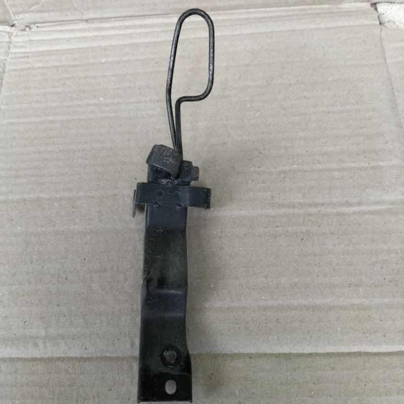 breket dudukan pegangan selang rem cakram depan mio sporty lama old