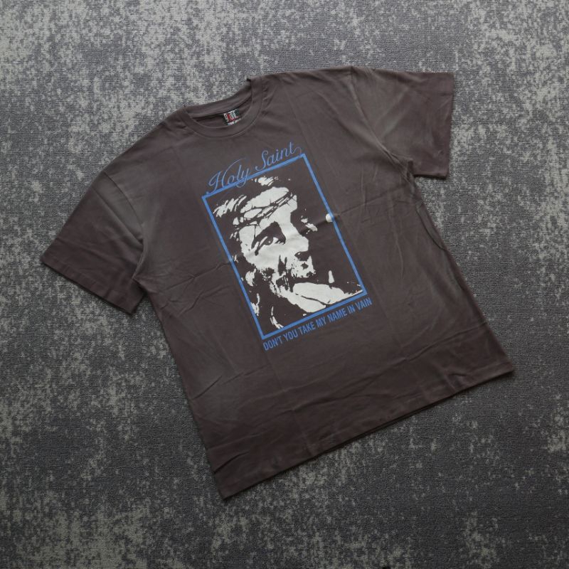 "TEE VNTG HOLY SAINT GIANT (1:1 MARKET)"