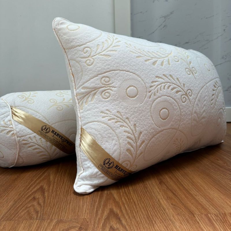 Bantal / Guling Harvestway Original Jumbo Hitam Putih dan Lembut By CV. Harvest Berkah Madani