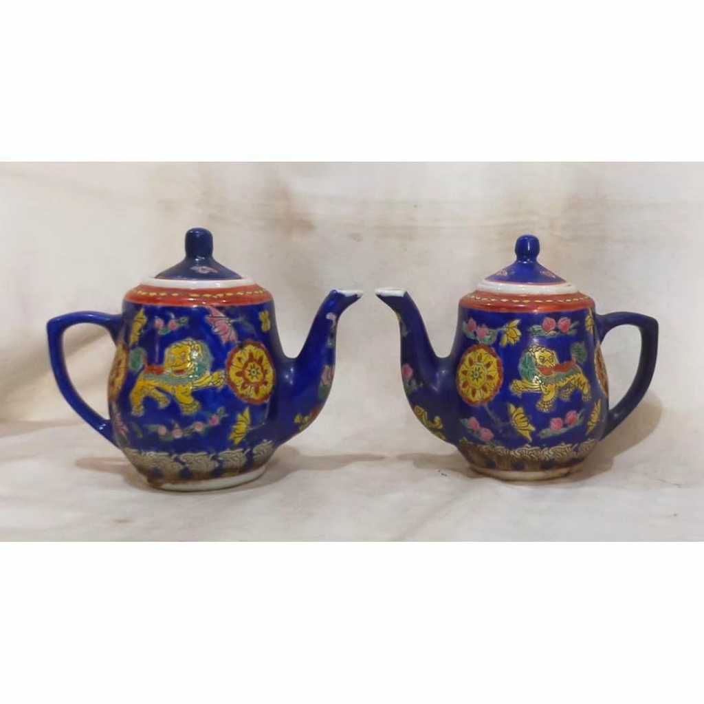 sepasang teko keramik famille biru cina antik