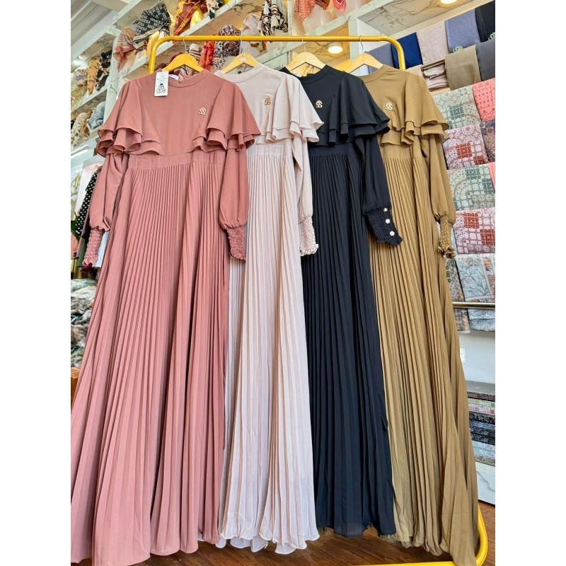 Dress Plisket by Shella saukiah