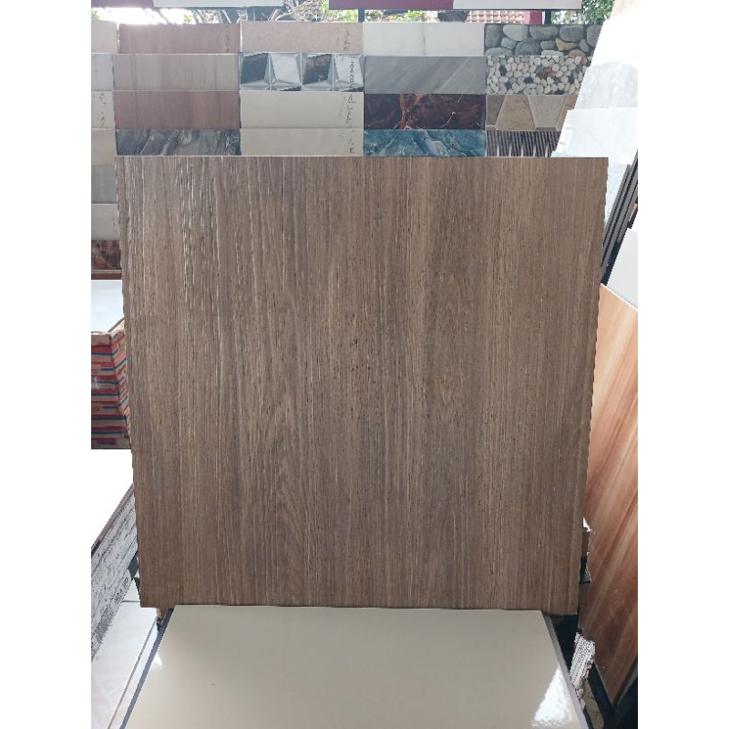 Granit 60x60 Motif Kayu Kasar merk arna