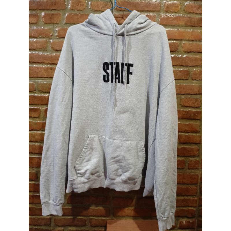 VETEMENTS STAFF Hoodie