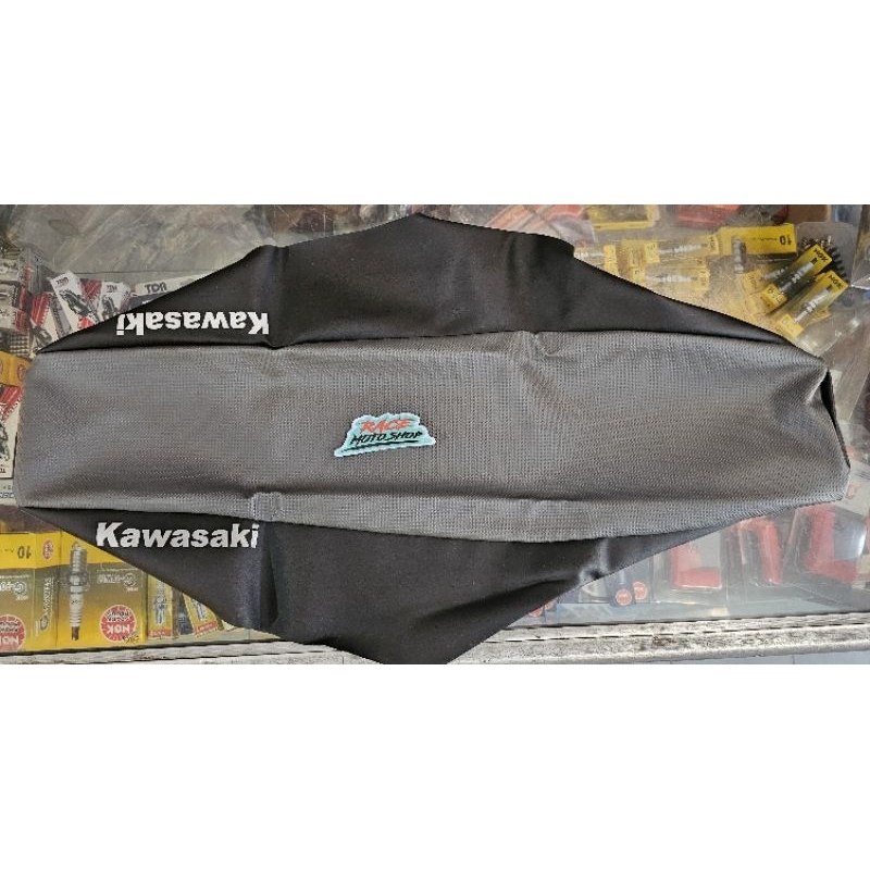(KAWASAKI)- LAPIS JOK ORI KLX KLX BF D'TRACKER NEW ABU HITAM