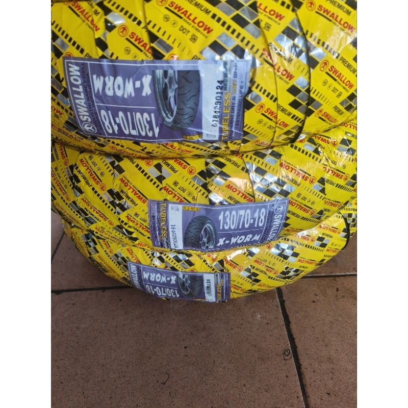 ban luar swallow tubeless 130/70-18 xworm
