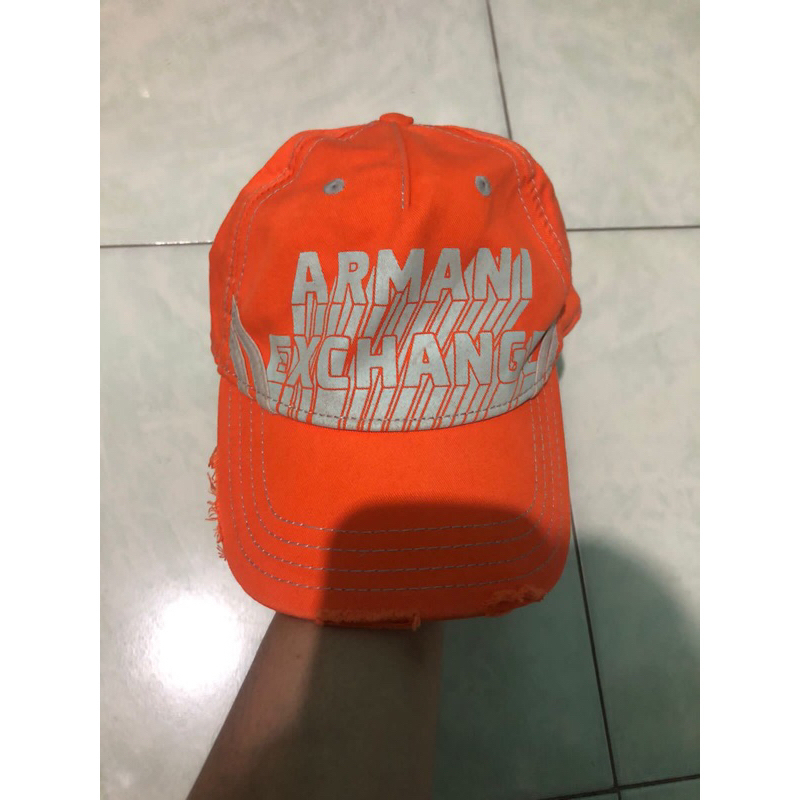 topi armani exchange