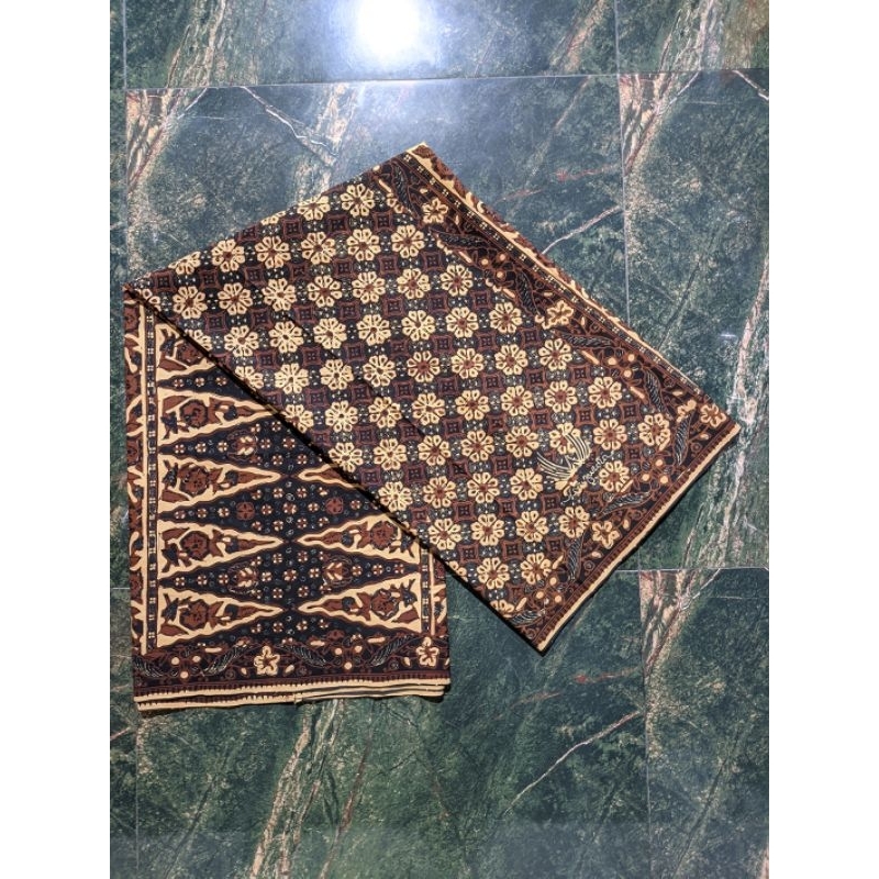 Sarung Batik Lar Gurda Kesikan (cap+tulis)