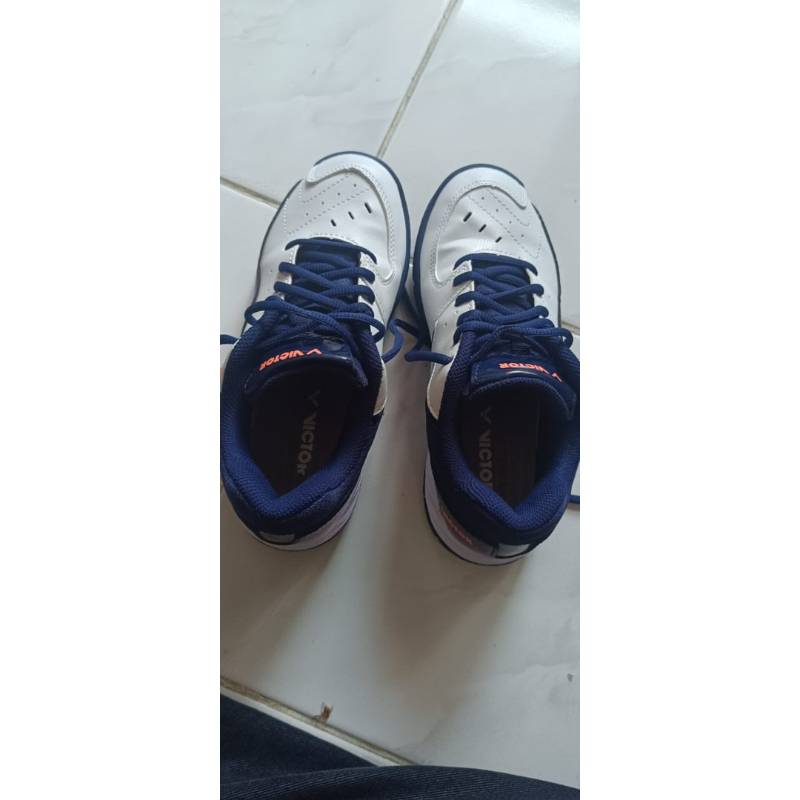 sepatu badminton victor SHA102 size 37