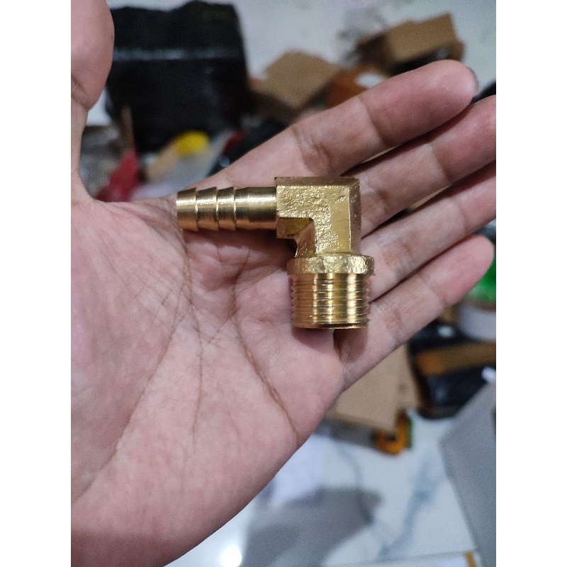 nepel eLbow drat luar setengah inchi untuk disambung ke selang kompor gas