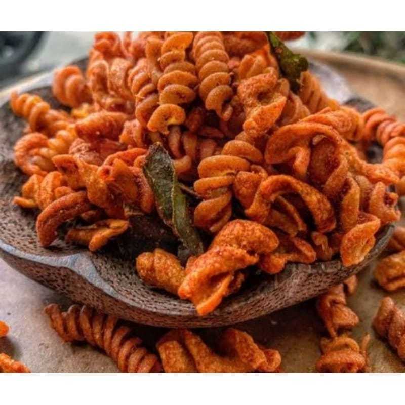 

MAKARONI SPIRAL DAUN JERUK/MAKARONI ULIR/MAKARONI PEDAS (1kg)