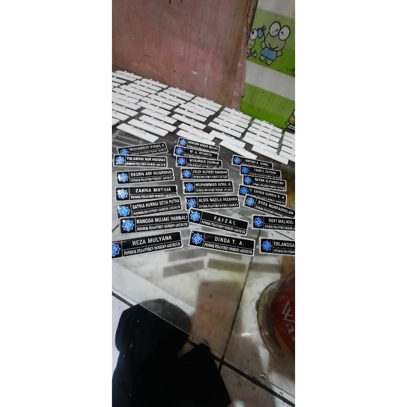 

papan nama akrilik