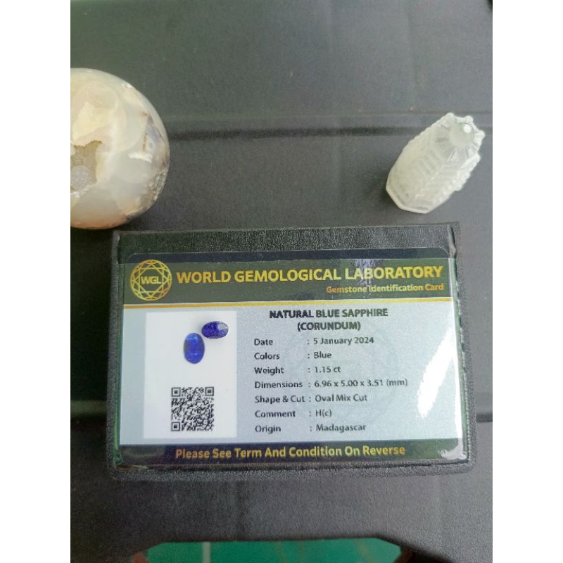 Natural Blue Saphire bermemo