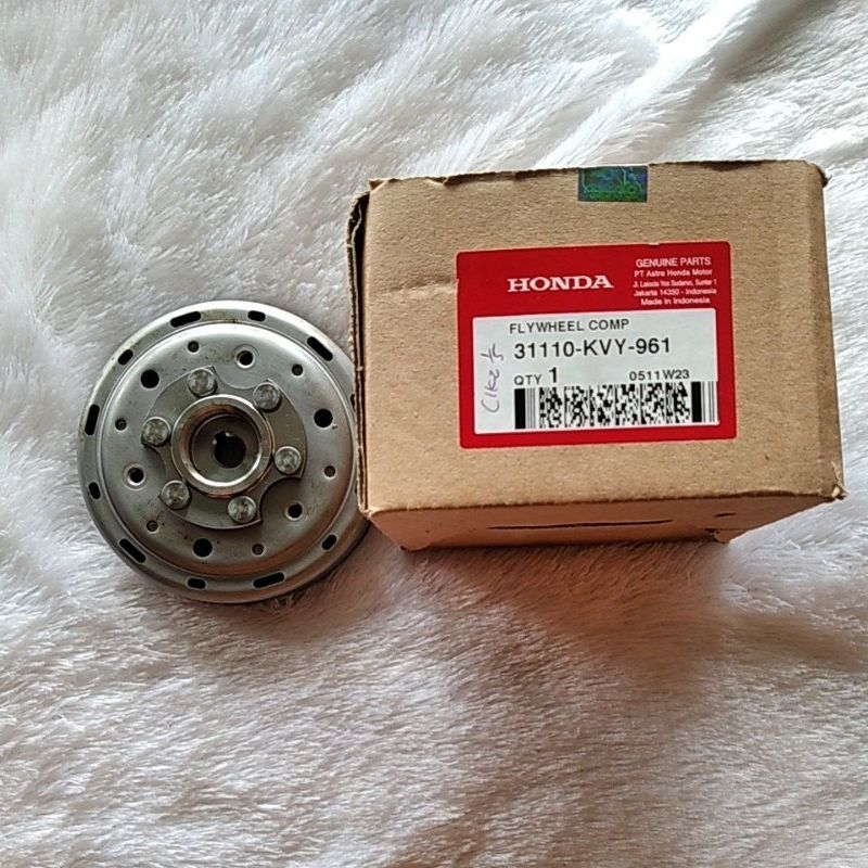 Flywheel comp magnet beat spacy scoopy karburator 2008-2012 31110-KVY-961 ori AHM