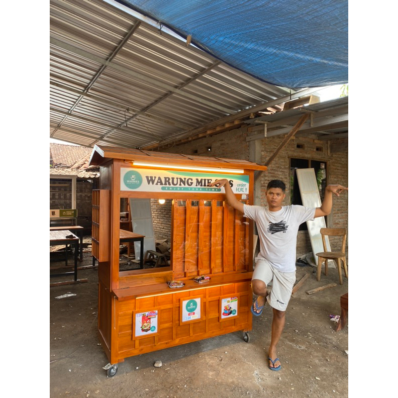 booth warmindo kekinian