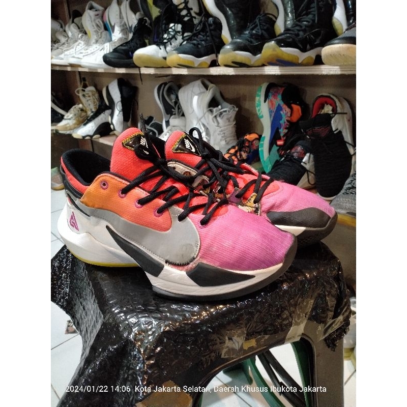 Sepatu Seken Nike Zoom Freak 2 EP