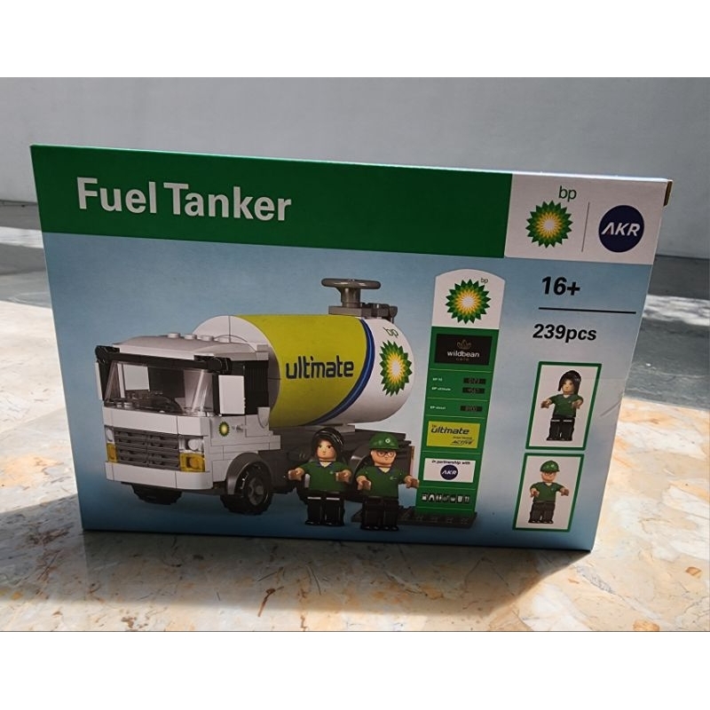 Lego_fuel_tanker_bp