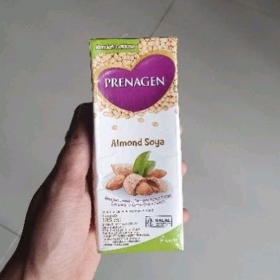 

Prenagen susu UHT hamil Mommy ALMOND BERLEY SOYA ( BARU ) 185ml