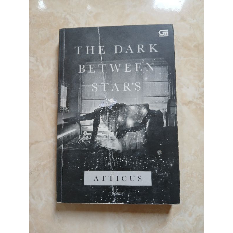 [Original] Novel The Dark Between Stars - Atticus (Preloved)