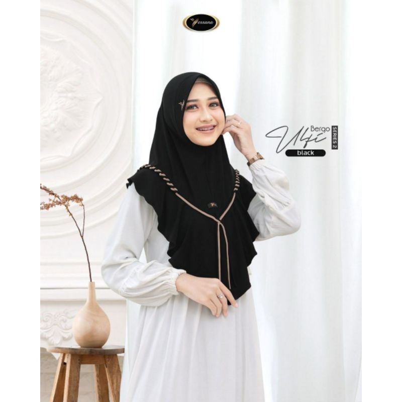bergo manis Ulfi series 2 dengan tali depan bahan Jersey Arsy ori yessana hijab adem dan simple