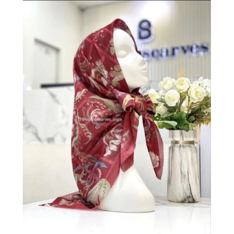 BUTTONSCARVES AUTOGRAPH DIAN PELANGI