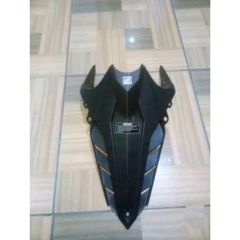 Sayap batang/sayap tengah honda sonic 150 R