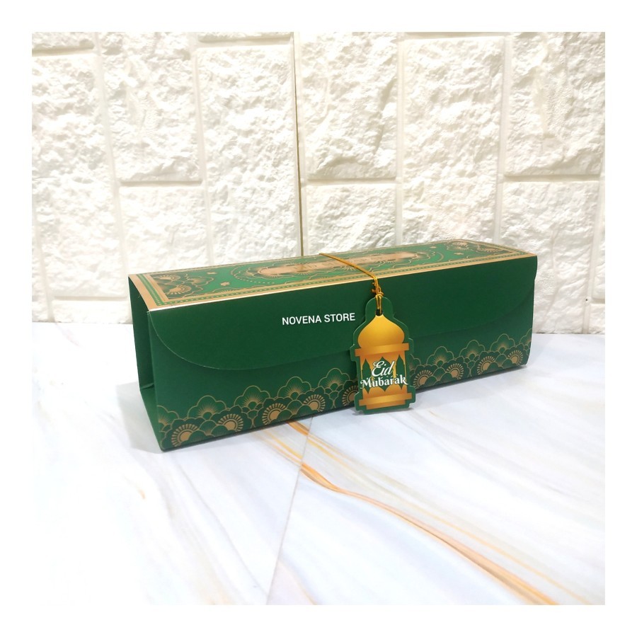 

Box Lebaran Premium invory 300 gr Hijau Kotak gift Box Idul Fitri