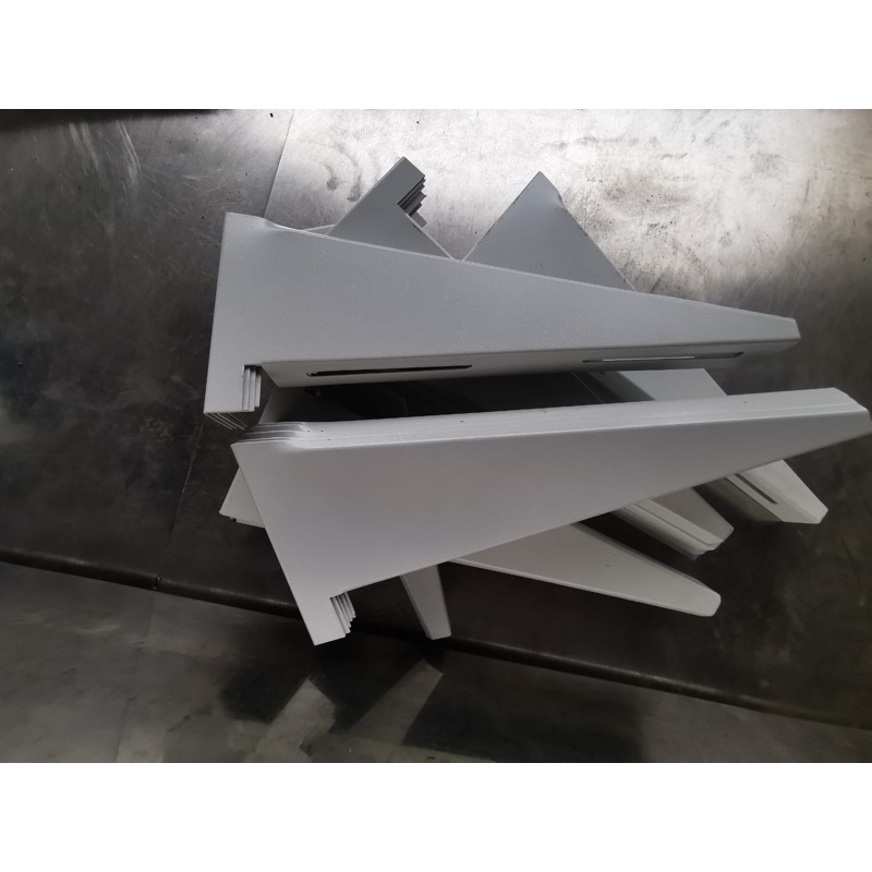 breket Outdoor ac/pangkon AC outdoor,,tebal 1mm-1.4mm Tanpa Dinabol