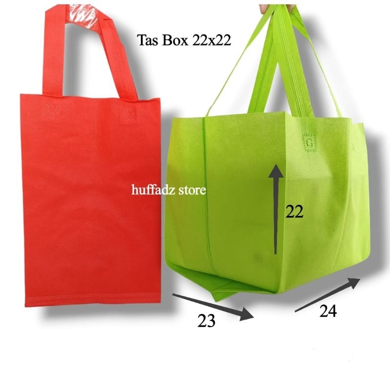 

Tas Goodiebag Spunbond Hajatan Semi Box Dus 22x22