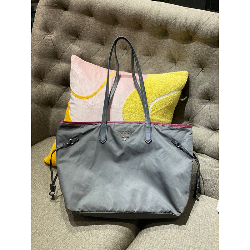 prada tote bag