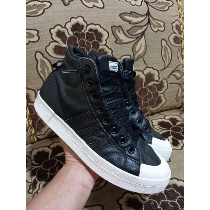 ADIDAS NEO BRAVADA KULIT SAPI MUDA