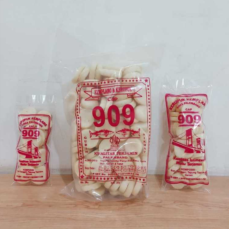 

KERUPUK KEMPLANG KOIN KECIL