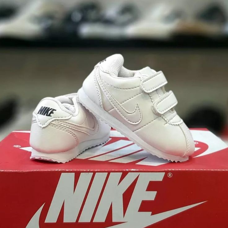 Borong Hemat  SEPATU SNEAKERS ANAK BAYI DAN BALITA FULL WHITE MODEL VELCRO LAKI LAKI DAN PEREMPUAN S