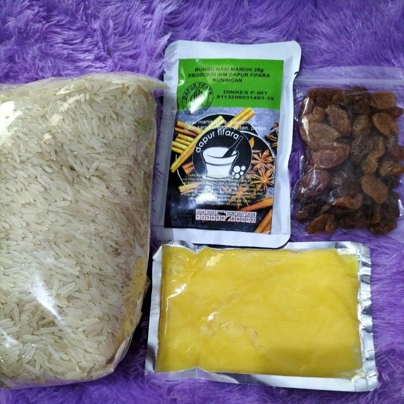 

PAKET NASI MANDHI 1KG + BUMBU MASAK