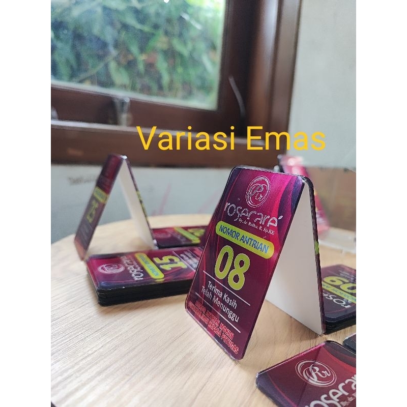 

Nomor Antrian Akrilik Satu Muka