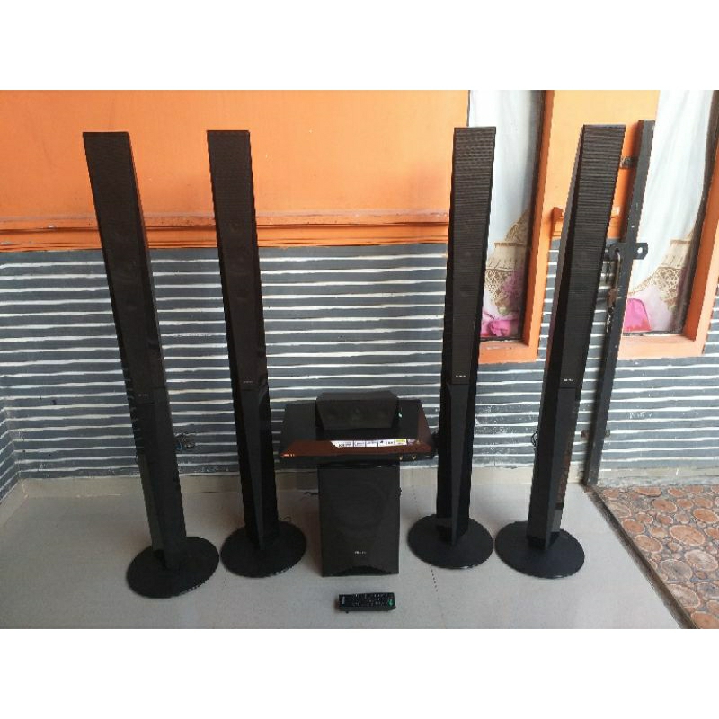 Sony home theater Blutot,1000wat rms audio 5.1chanel.