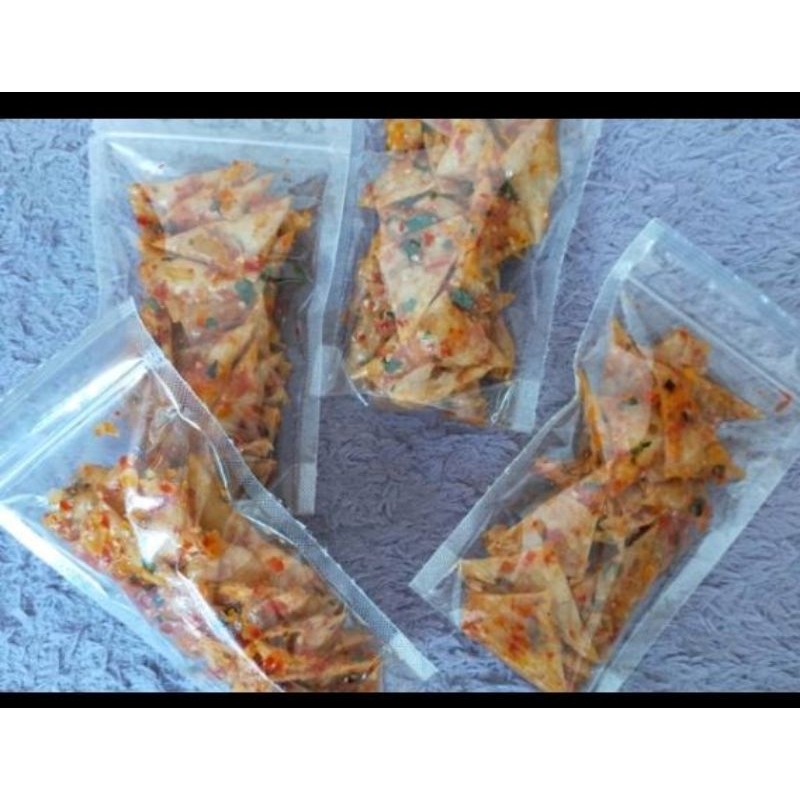 

kripik pangsit pedass