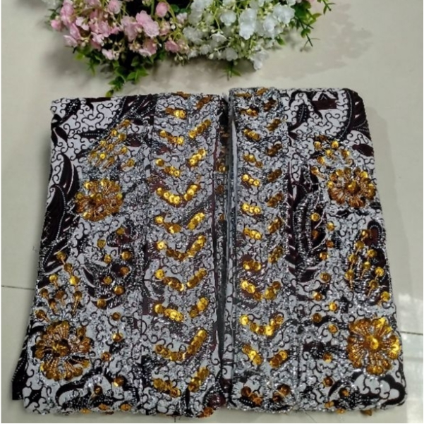 Sepasang Jarik Wiru Payet